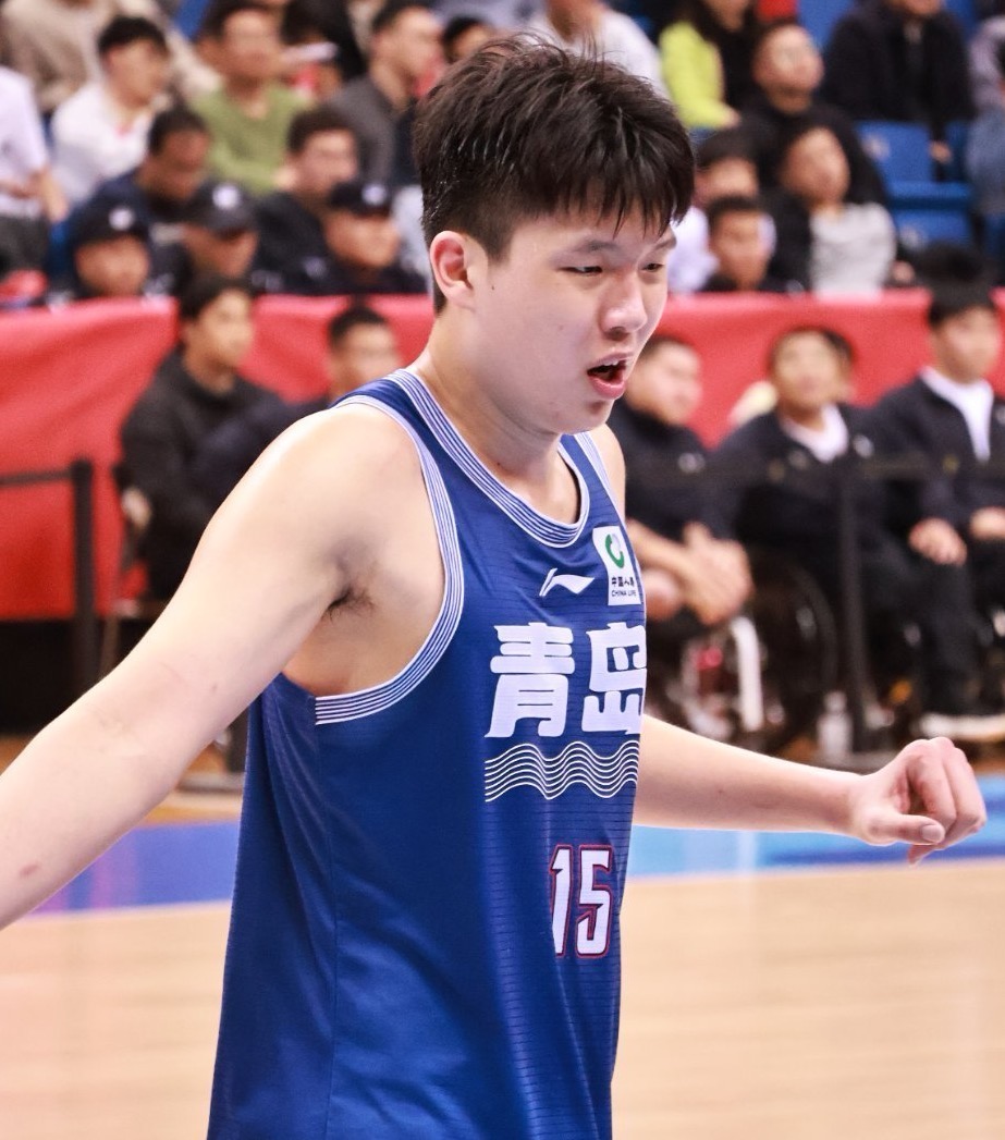 当年姚明都得打斯杯如今杨瀚森也一样的简单介绍