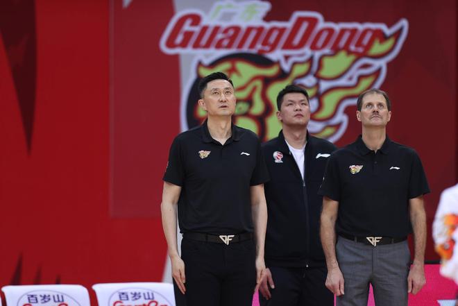 广东男篮与杜锋面临处罚，广厦外援官宣离队，孟子凯告别北控