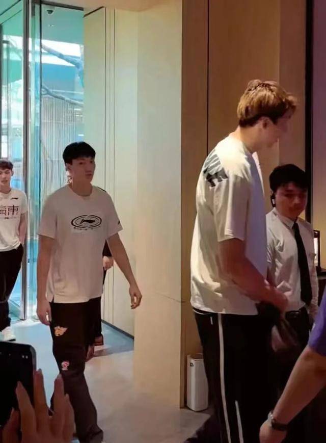 河南豪取胜利，球队士气高涨备战季后赛